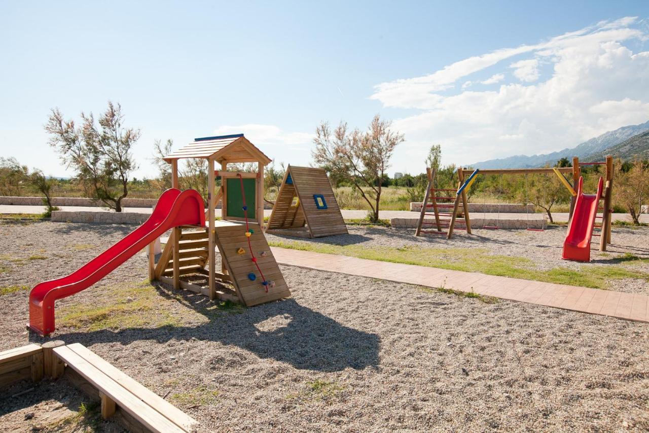 Apartmani Lea Starigrad Paklenica Exterior photo